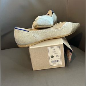 NWT Rothys Diamond Metallic Points